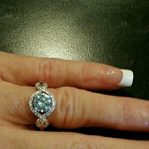 1.20 Carat VVS1 Sky Blue Round Cut Moissanite - Picture 6 of 7